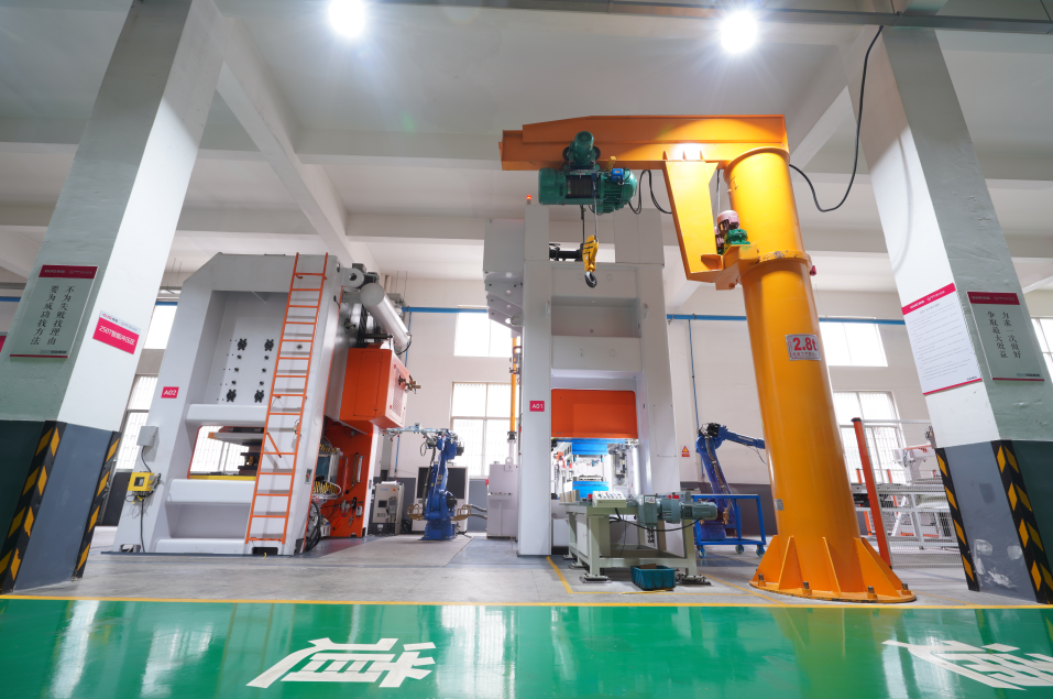 今天，一不小心就潛入了一家工廠……