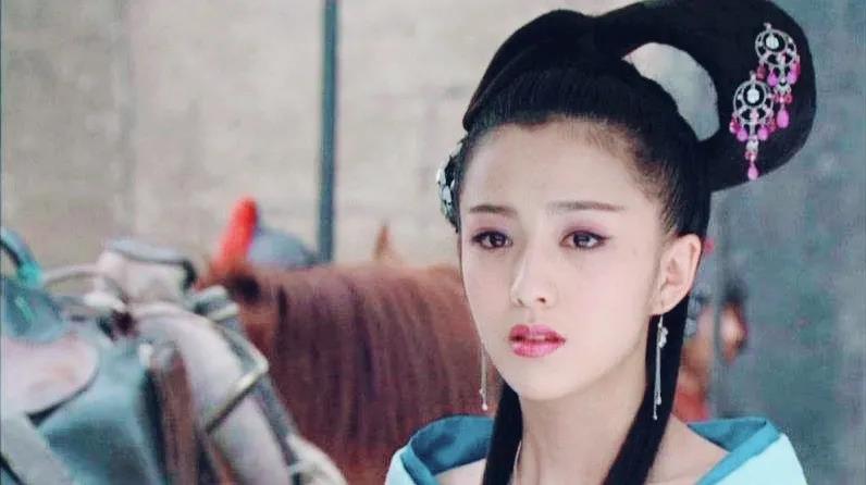 【一路佟行】佳歌品牌代言人佟麗婭主演《愛的厘米》熱播中！