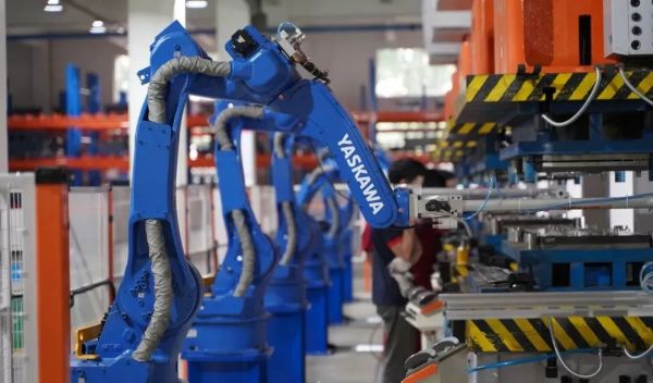 為勇攀高峰者點贊！佳歌也是行業(yè)攀登者！